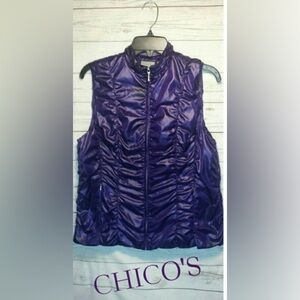 Chico's Puffer Zenergy Vest size 1 in Color Purple